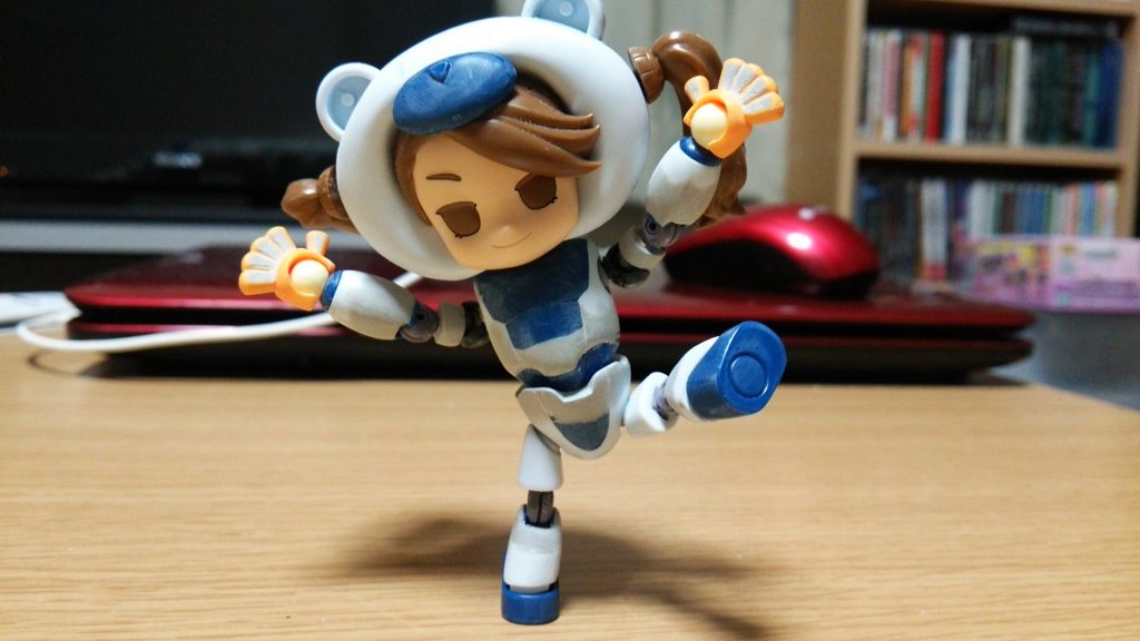 スタンド無しでも立つ絶妙なバランス感！