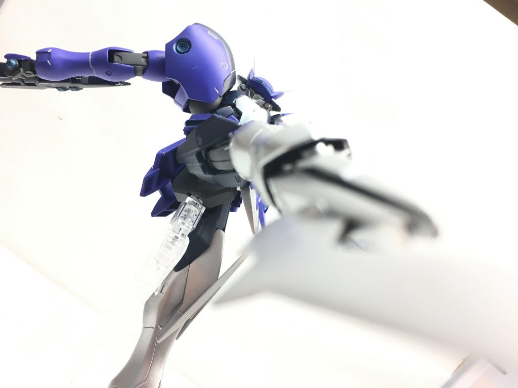 「パラディオンブレード」
脚部に装着されたブレード
粒子を纏わせ衝撃波を出すことも可能。
また使えば使うほど機動力が上がるらしい