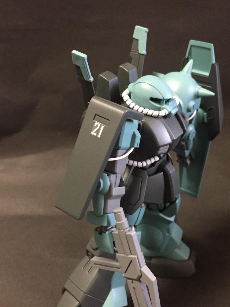 今年で21歳になるのでデカールで21歳記念を．ジムⅡの余りを使いました( ´꒳` )便利…