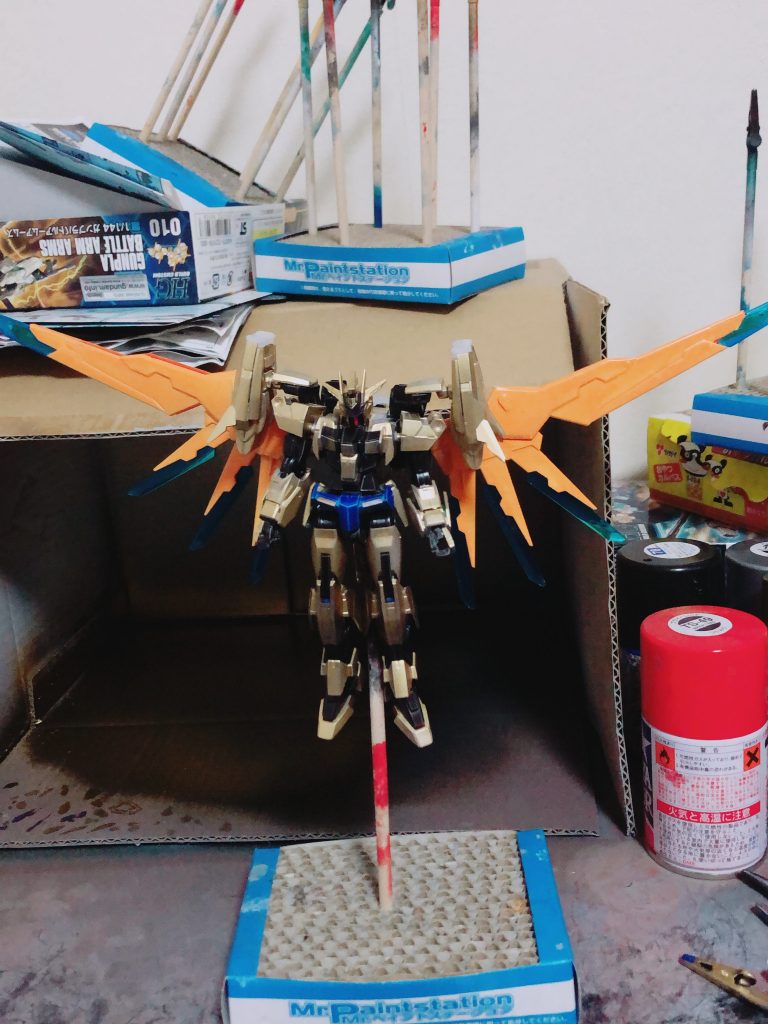 黄羽イメージの高機動戦 脳内設定でミラージュコロイド搭載しているので偵察任務なんかもこなします
名前はライトニングフェザー