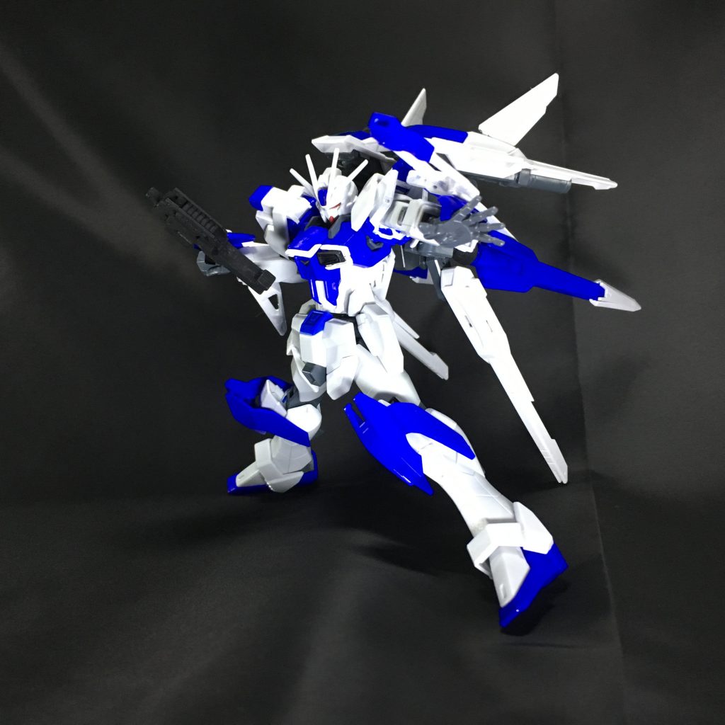 デスティニーインパルスの発展機をイメージしているので、パルマも付いてます。同時にシュベルトゲペール改のビームも放てるため、威力アップ！？