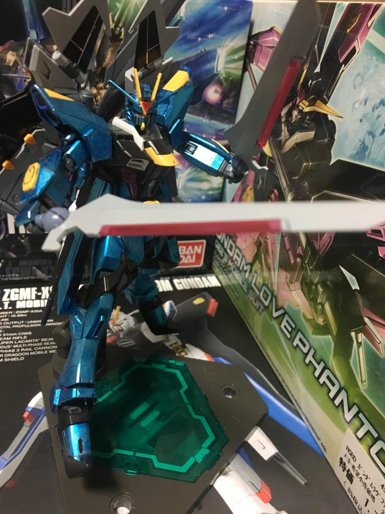 ラヴファントムのストライカーサイズについては、ベースとなったストライクノアールに戻しました。