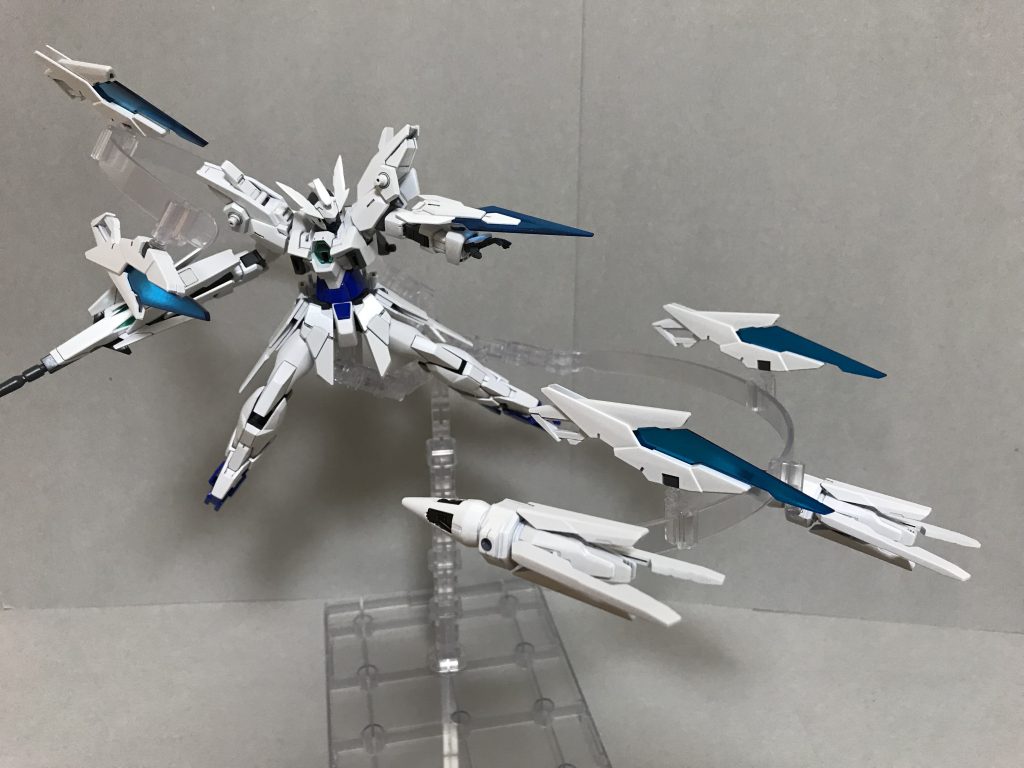 全ファンネル射出!!
このファンネル嵐の中戦ったリクとオーガはすごいですね
まぁ機体とファンネルを操っていたチャンピオンが1番変態なんですけど