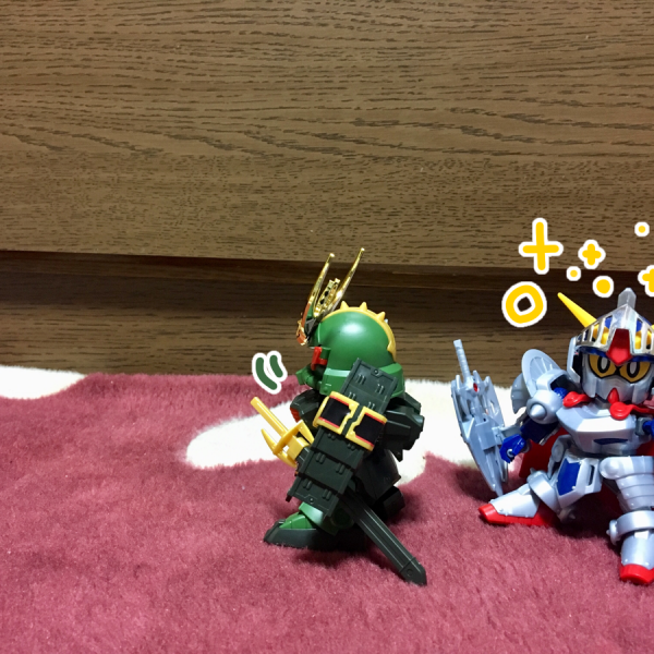 「あ、カメラだ。いえーい！」