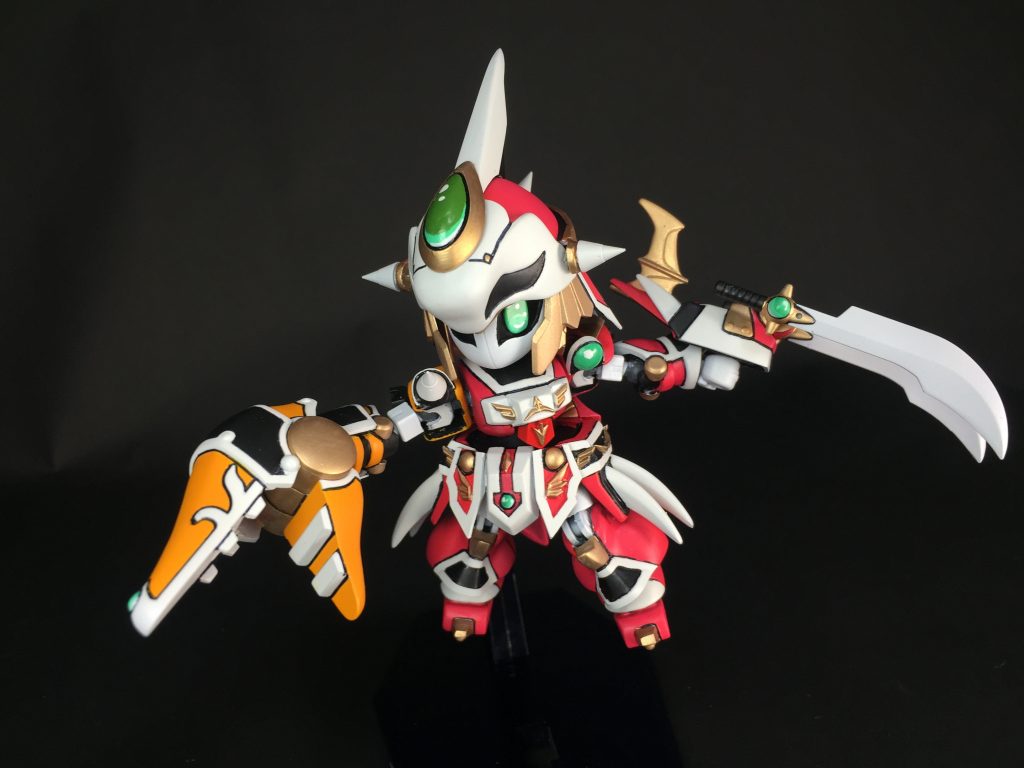 義手を換装した鋏、クラブナックル