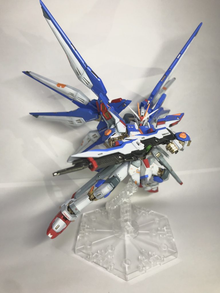 ストフリの代名詞的なポーズですがなかなかに決まらないですね…