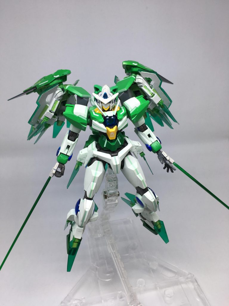 本機は、射撃武器を撤廃しているため粒子を移動と近接武器のほとんどに回せる。