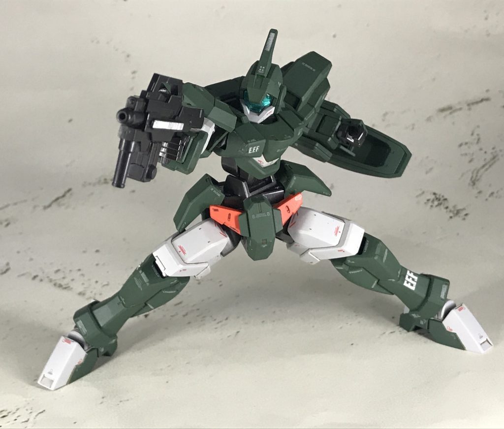 実銃やエアガンのカスタムを参考に作ったサブマシンガンですが、かなり気に入ってるので、今後の作品にも顔を出すと思いますw