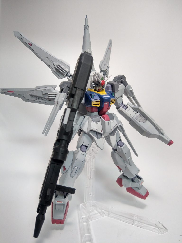 HGリヴァイブMK-Ⅱを素体とし、HGプロヴィデンスのフロントスカート等を貼りつけています。