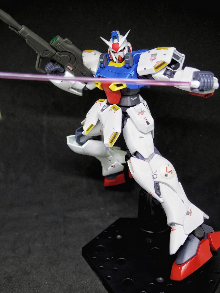 Vアンテナが着くと、一気にガンダムらしくなりますね。
量産型Vガンダムって感じです。