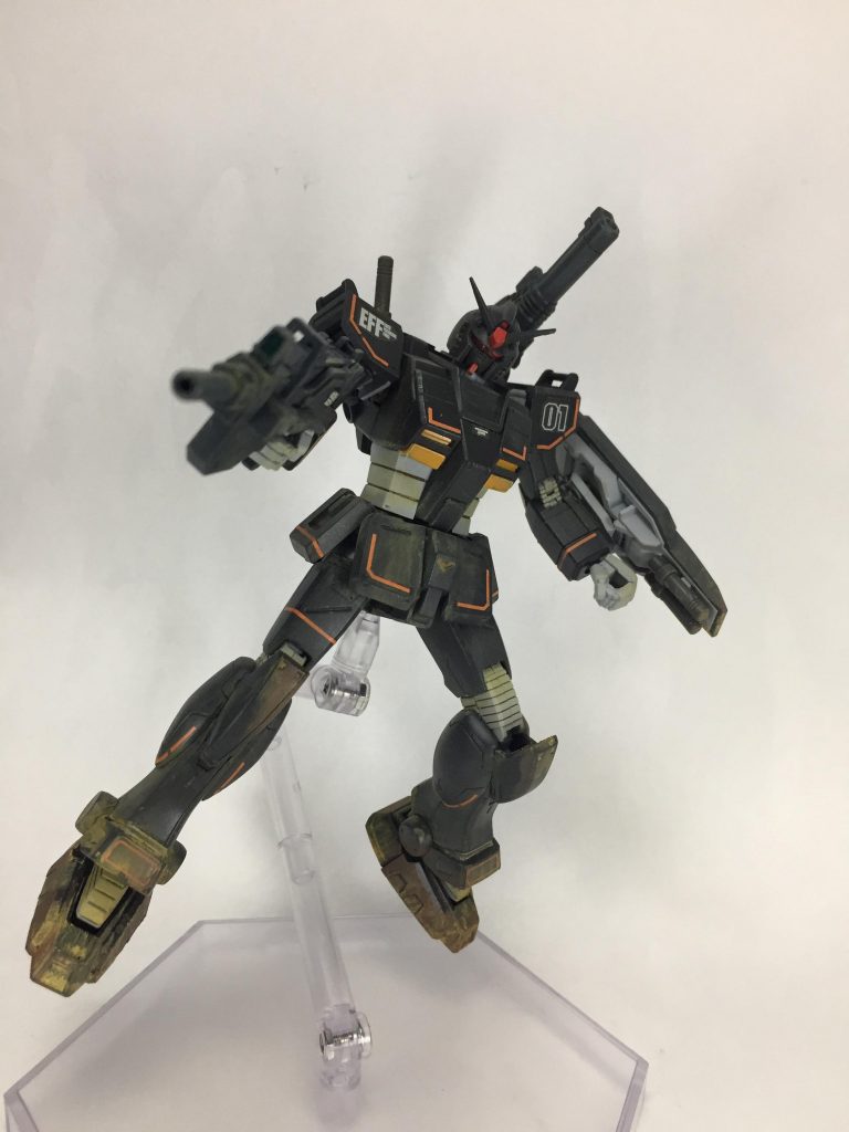 FSDの説明書のポーズ(ホントはガトリングだけどw)