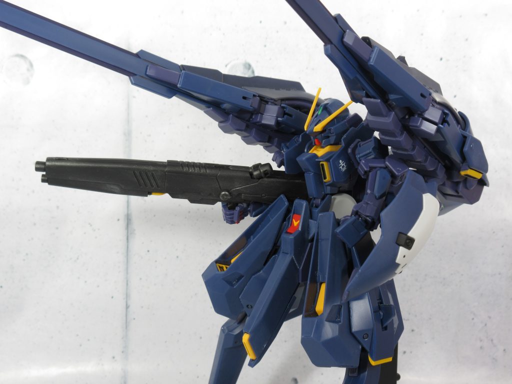 ティターンズカラーってだけで悪い感じがにじみ出ててカッコイイ！