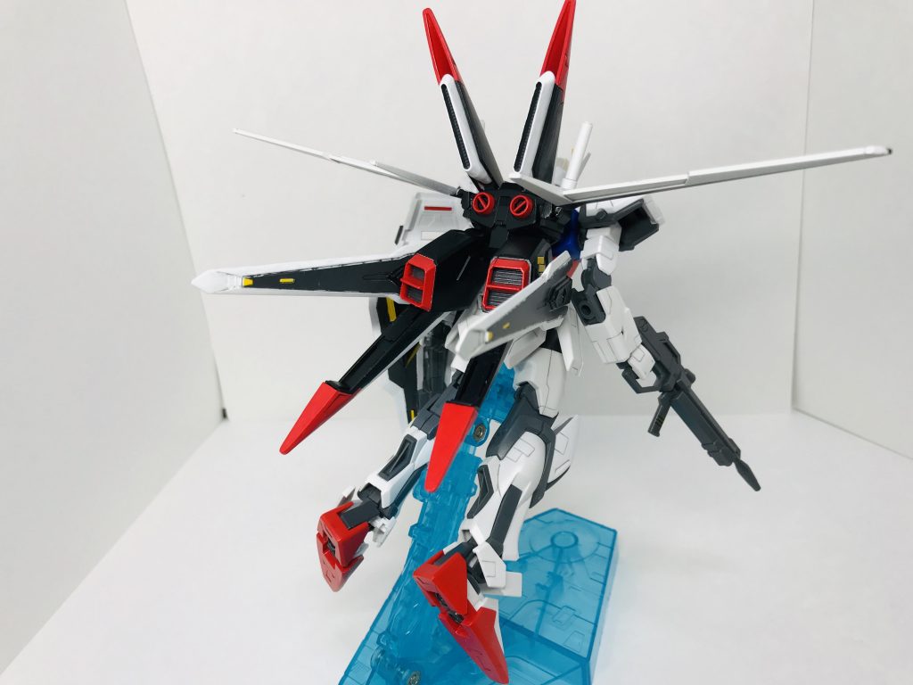 アクションショット その4
巡航時のバックショット。
トゲトゲが一杯あるのってかっこいいですよね。