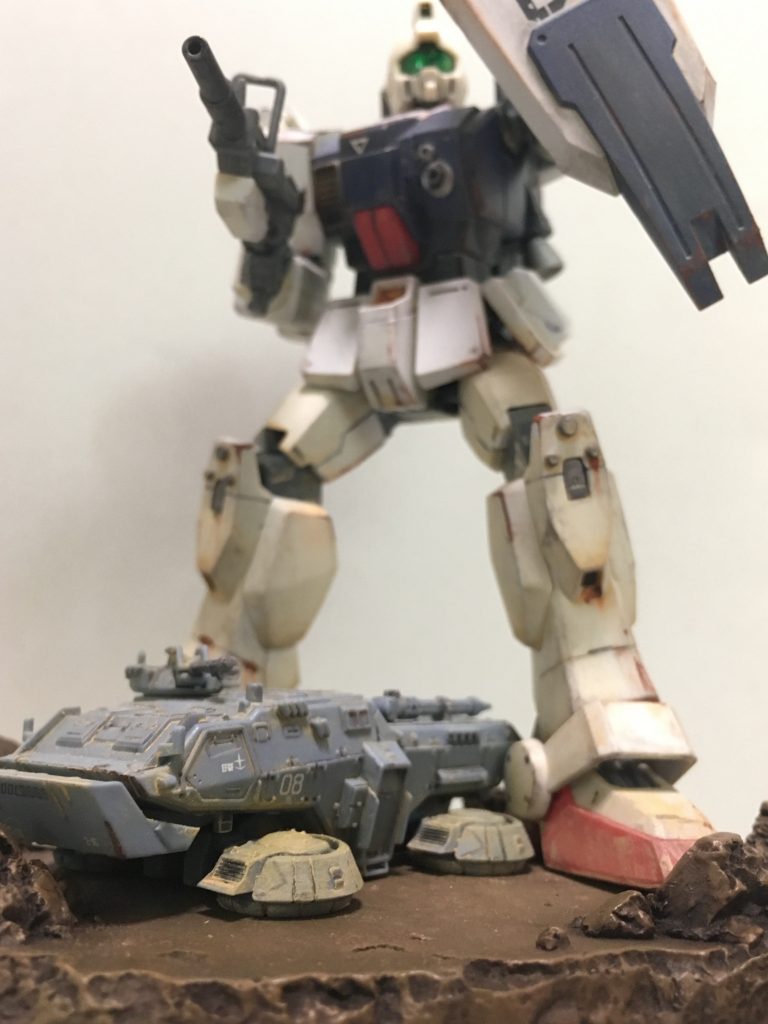 足回りのウェザリングに拘っています。