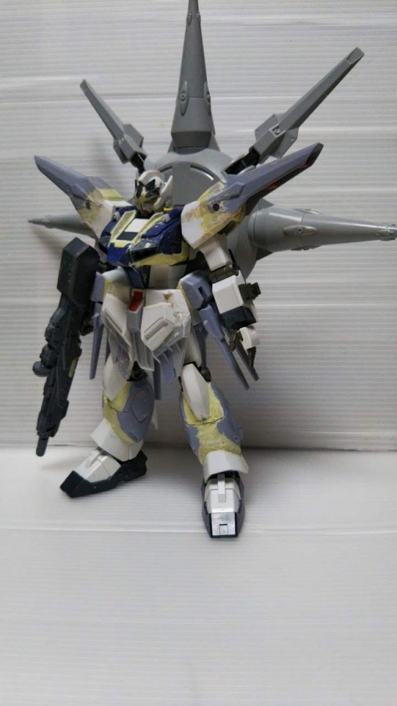 だいたいの部品構成です。まだアンテナがありませんね。