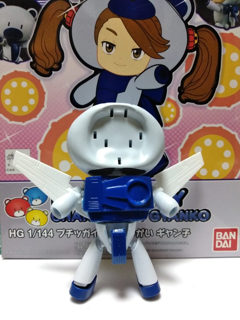 ザブングルの「記号」になるパーツをプチッガイサイズに合わせてカットして貼り付け。関節はキットのものをそのまま使いました。