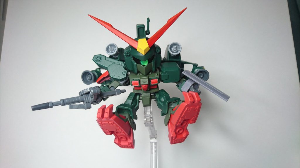 ブーストポッドと差し替えたGP02のバインダーはフレキシブルに動くようにしてあるので、前に向けて急制動をイメージしたポーズもとれます