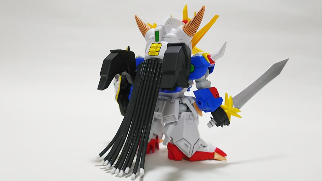 背面。
こちらは通常タイプの冷却コード。
背中に接続してます。