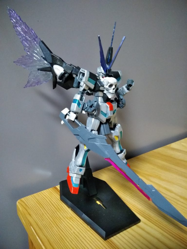 シラヌイ
ダブルオースカイの装備まんまですが
日本刀のようなシルエットが使えるかなと