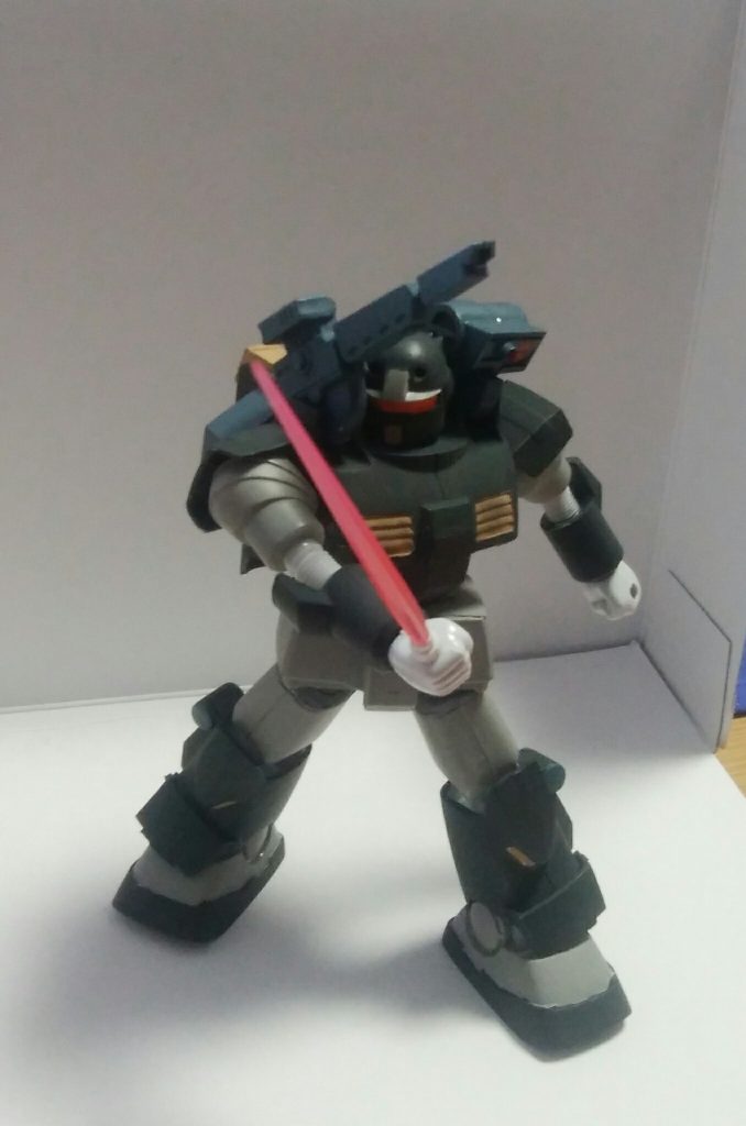 HGUCガンダムからビームサーベルを持ってきました。個人的には結構似合ってると思います笑