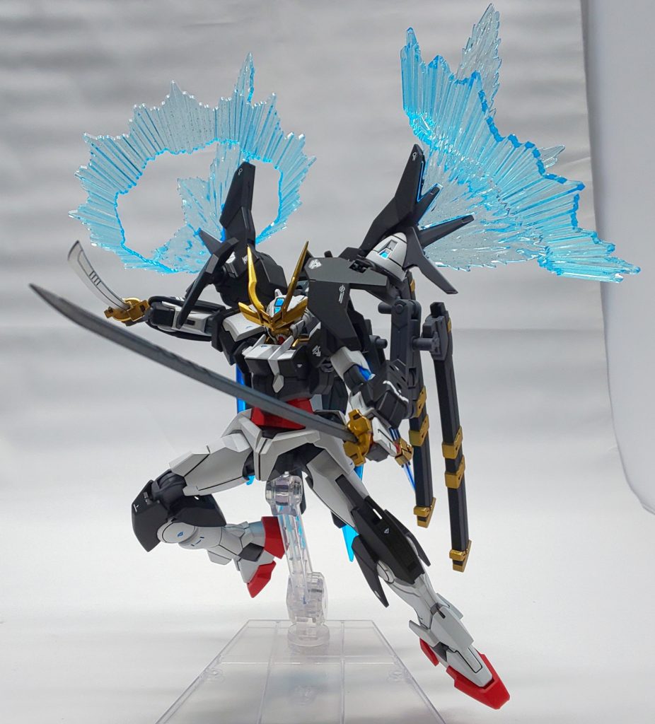 対象を、いつの間にか斬っている、という超速の動きで相手を寄せ付けません。
自らが所望しただけあって、日本刀の扱いは右に出るものがいないほど。