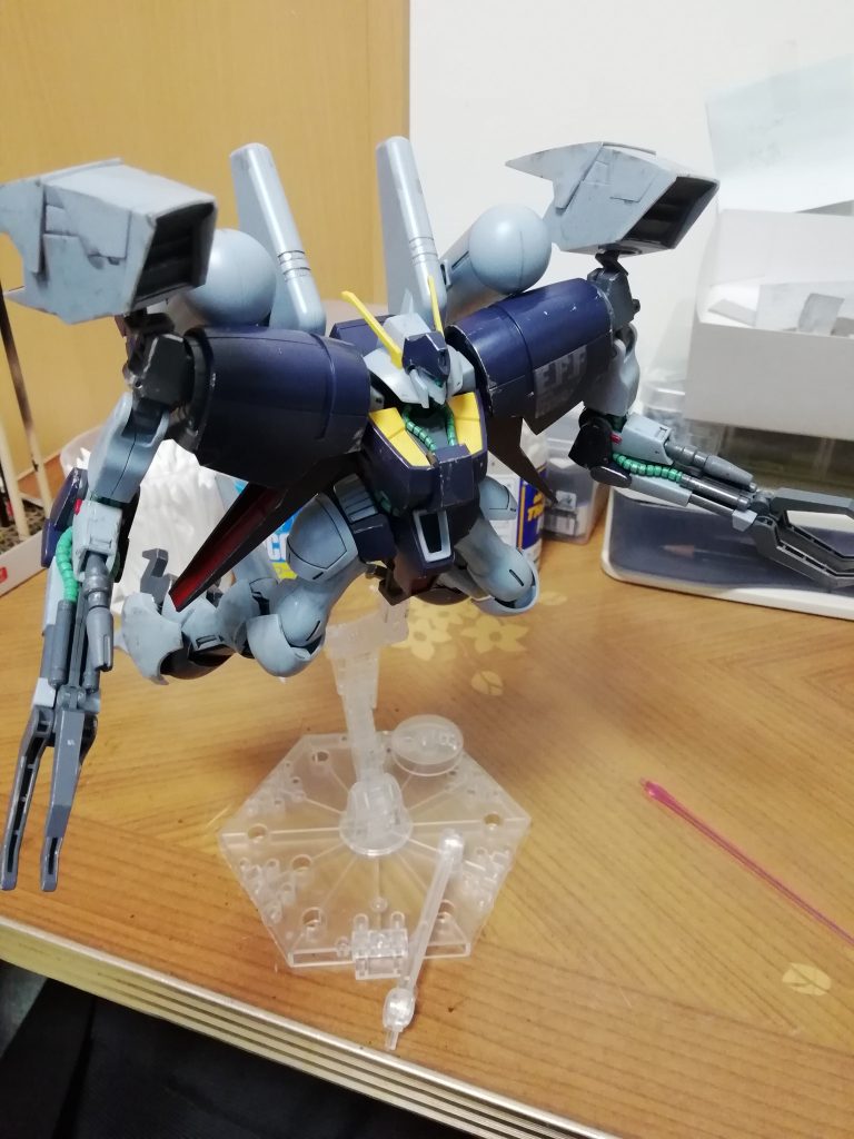 襲い掛かるバイカス