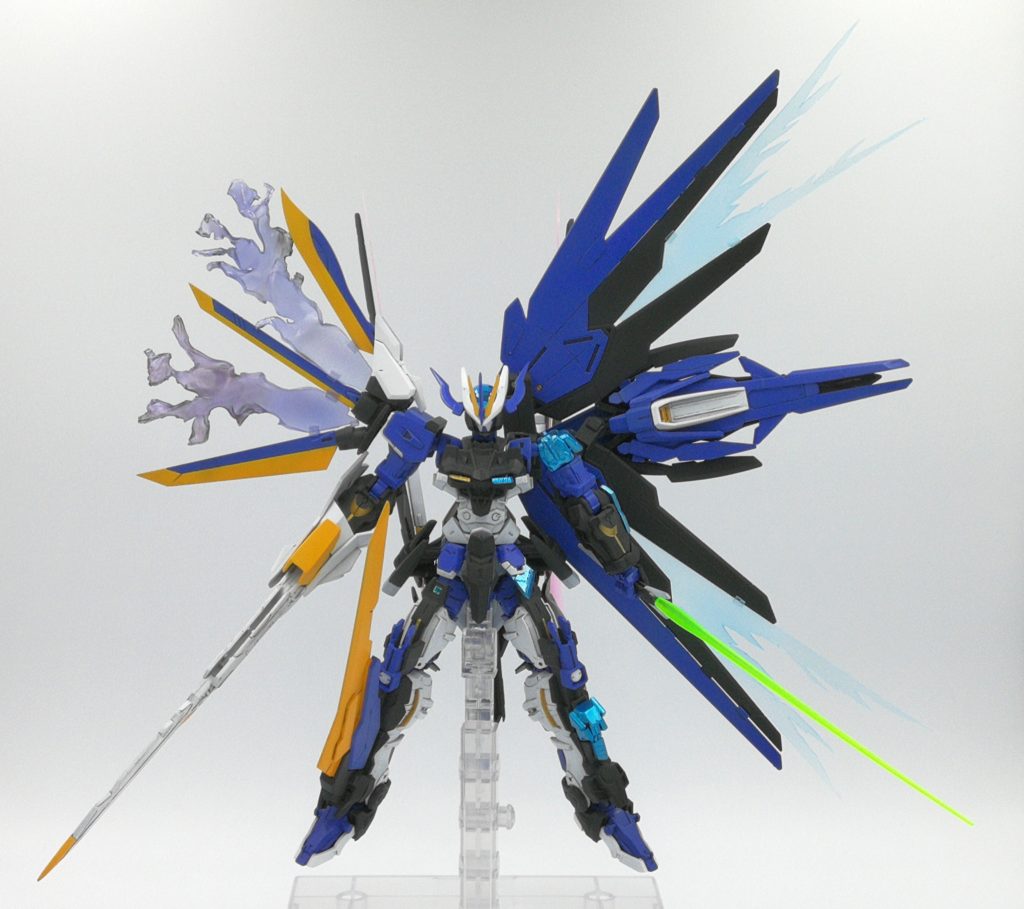 最後はノーネームがXコネクトを使用しナイトロ発動と同じポーズで締め！

色々とオーバースペックで厨二病満載の機体ですが、個人的には気に入っています(笑)
ごちゃごちゃもノーネーム自体のツギハギ感があって緩和されていると思います(^^;

最後まで観覧いただきありがとうございました！！