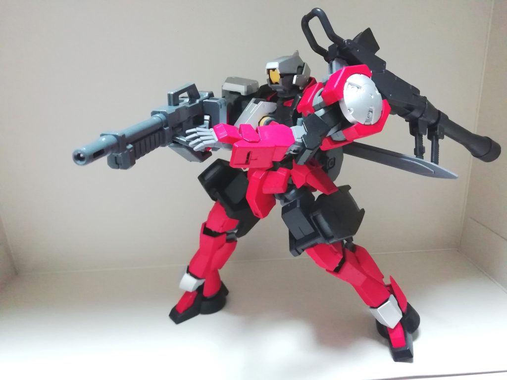 ライフルで牽制