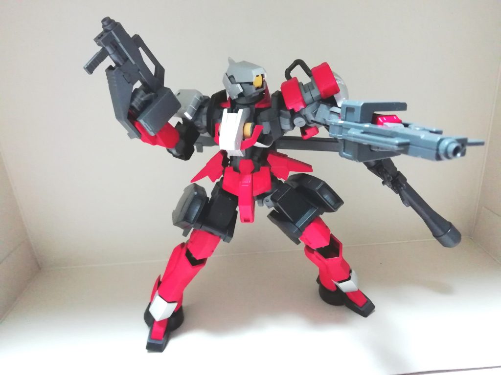 乱戦時はショートライフルを二丁で運用することも