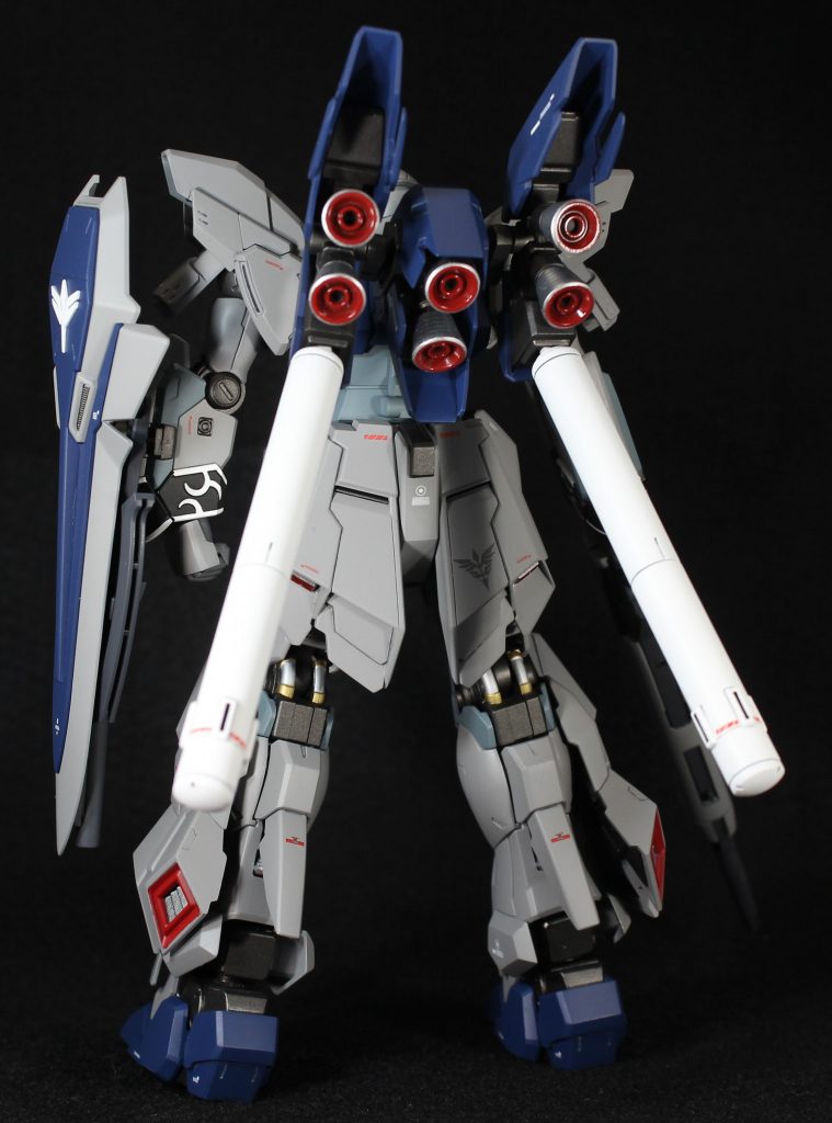 後ろ姿。細かいところも塗り分けました。