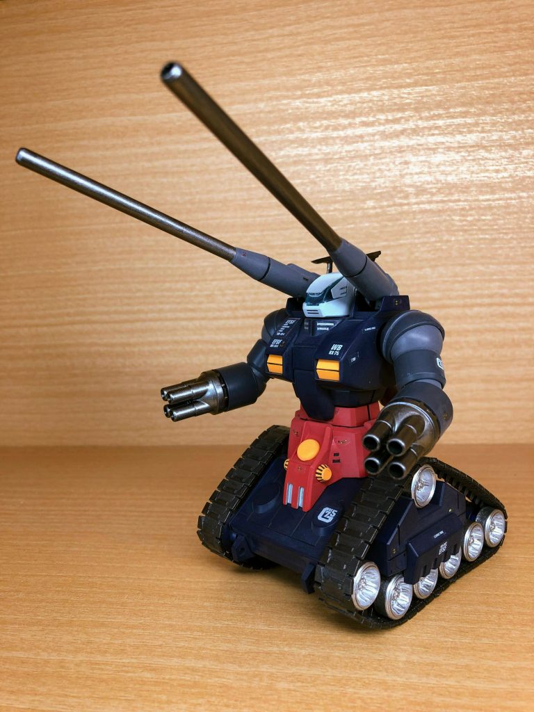 ホイルはガイアノーツのスターブライトシルバーを筆塗です