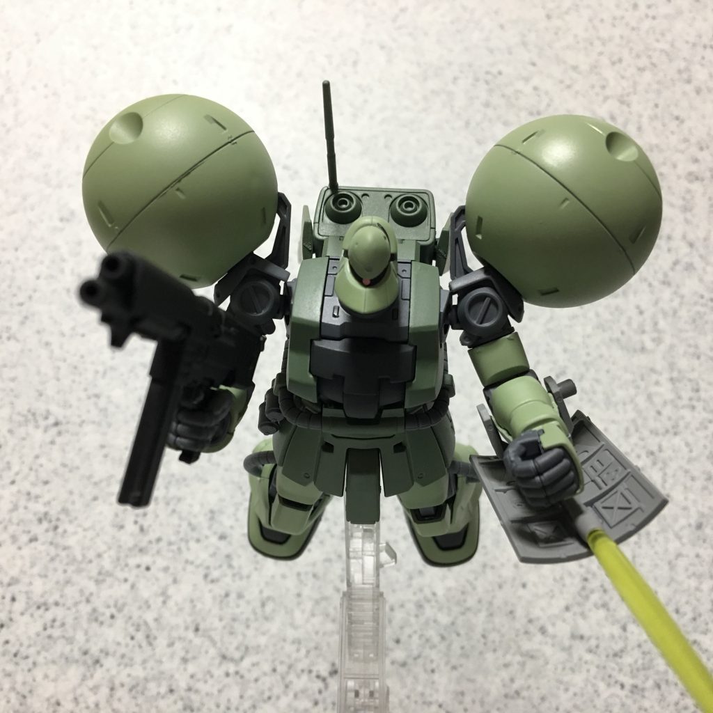 試作機として製造されたこの機体は、MSの持つAMBAC性能と肩部スラスターポッドにより、格段に機動性も向上。テストにおいても良好な結果を残すこととなった。