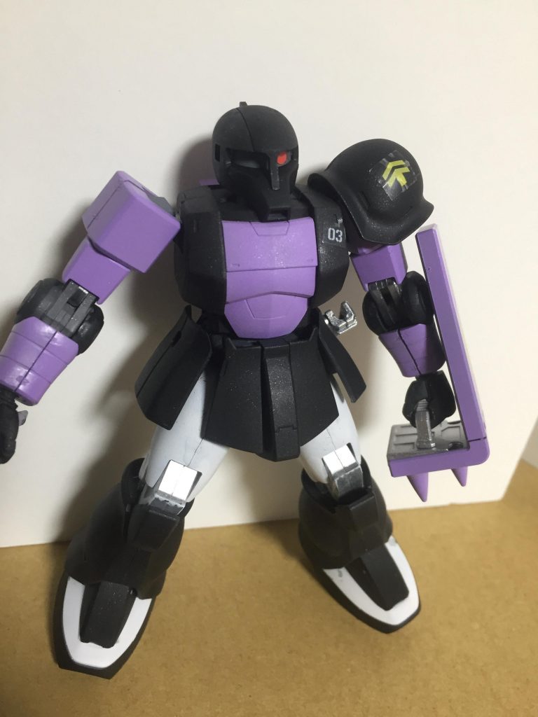 ザクⅠ　黒い三連星専用機–2枚目/制作者：新人メカニック