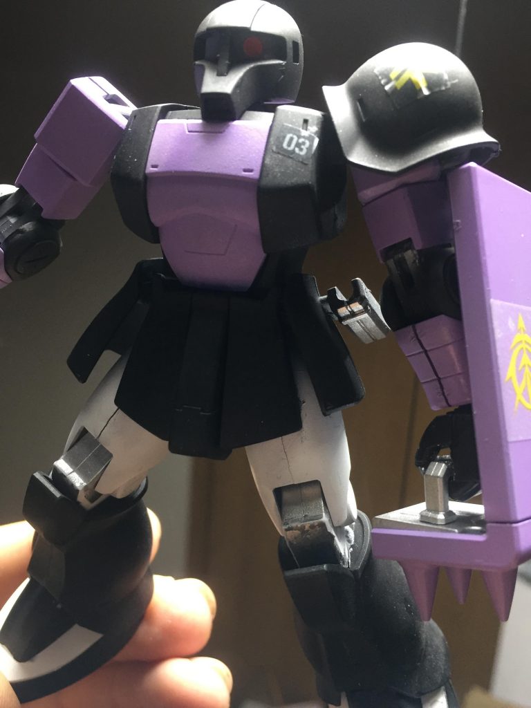 ザクⅠ　黒い三連星専用機–3枚目/制作者：新人メカニック