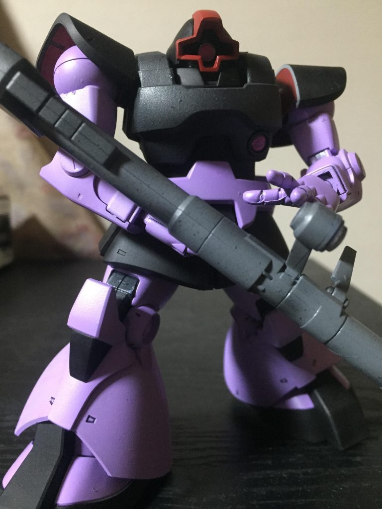 ドム　黒い三連星専用機–2枚目/制作者：新人メカニック