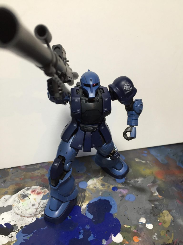 ザクⅠ　黒い三連星専用機–2枚目/制作者：新人メカニック