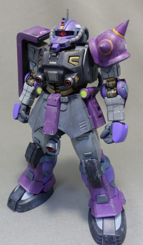 今回のウェザリングは100%宙域運用された設定で、泥みは全く無し。塗装の焼けっぽさを白の油彩で、細かい塵や漂流物による削れをウェザリングマスターとドライブラシでつけています。

もっともっと汚し上手くなりたいですが、きっちり綺麗な塗装の練習もしておかないと、汚しも映えないのでは？と思う今日この頃。