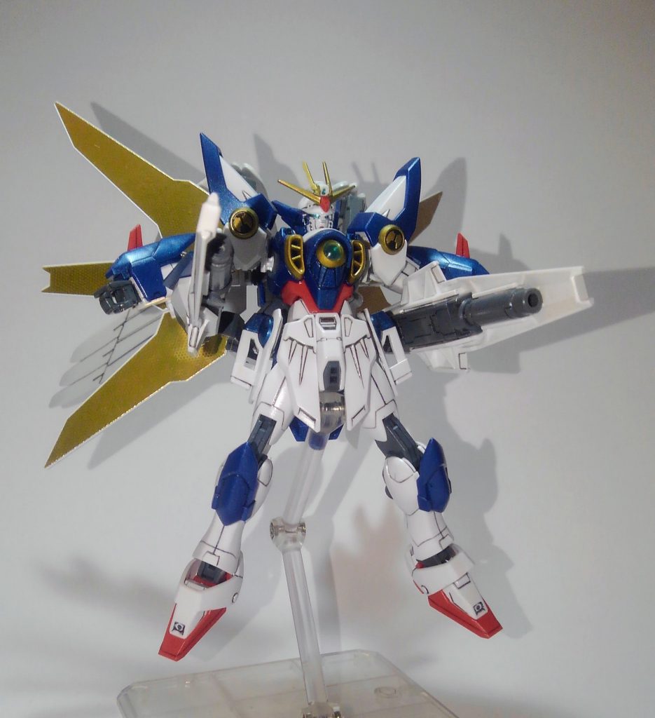 バインダーに砲門を設置してサンシャインキャノン発射形態。
ヴェスバー同様の展開にしました。
上は羽ありますしw
アームもある程度フレキシブルに動くようにしたので、もう少しうまくやれば写真より楽な脇回りになると思います。