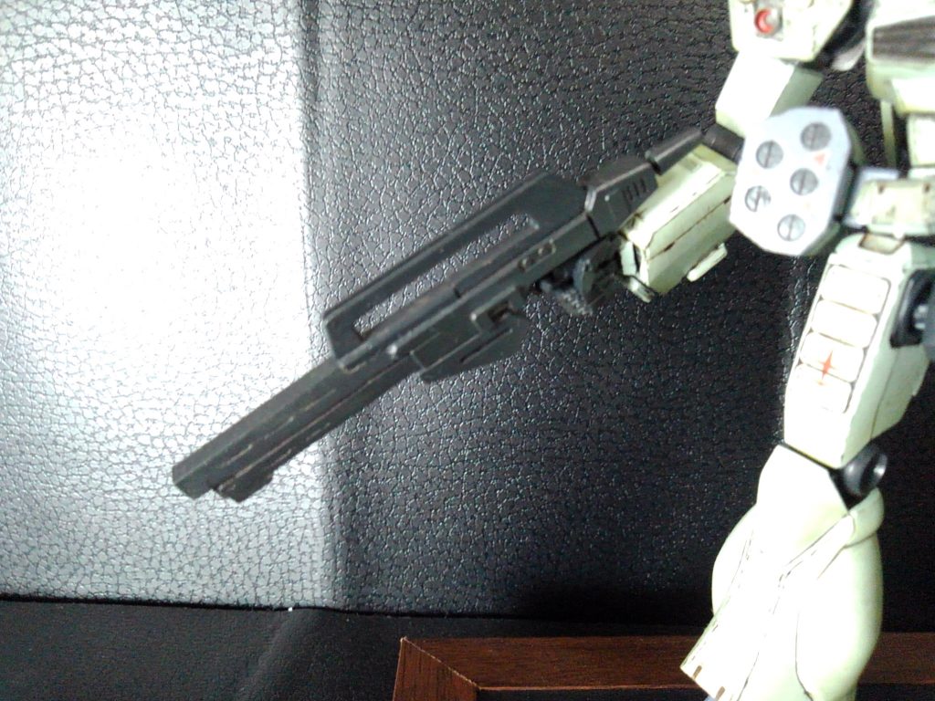 マークⅡのライフルベースに。アレックスのスコープ。砲身はプラバン削り出し。うん、がんばった。