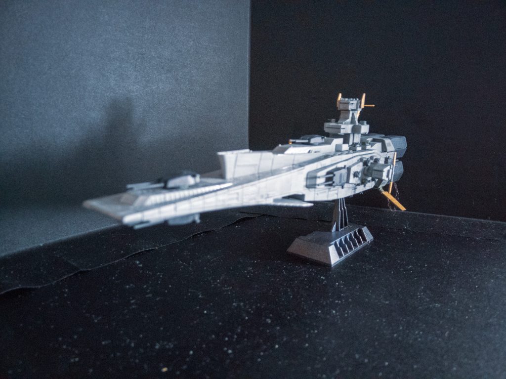 やはり宇宙戦艦はこの大きくバリバリした角度から見るとうっとりします。