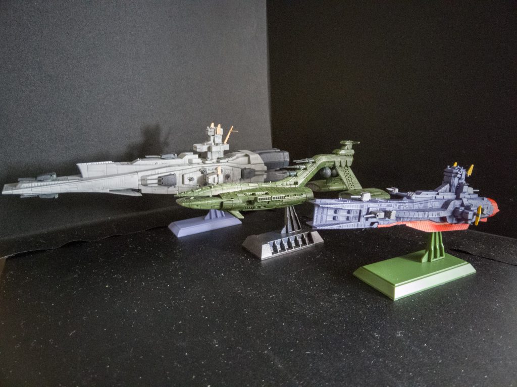 並べてみるとムサイかなりでかいですね