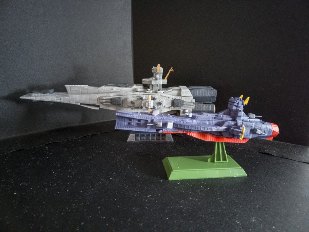 マゼランのサイズは作品によって変わるのでたまにサラミスと大差なかったりしますが、イグルー版ではだいぶ大きいですね。