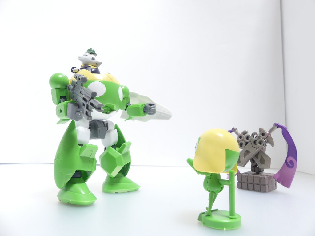 ＧＵＮＳＴＡではレギュレーション違反だけれどロンメル隊長をケロロロボに乗せたい。最初にお知らせ･･･筆者がブログとして使用していたYahoo!ブログのサービス終了が決定しました。筆者ブログはfc2に移転します（現ブログはサービス終了を待たずに削除予定）。アドレスはhttps://solphis2.blog.fc2.com/で取りましたが今行ってもなにもありません。ブログの使い方自体が特殊だったため、移転後の作業が「超」膨大になりそうなので早めの移転を考えています。早ければ来週あたりには移転作業を開始したいところです。そっちにリソースを取られるため、予定していた「ガンプラビギナーズガイド」は延期の予定。「ＧＢＮＷ」の定例連載自体はなんとか続けたいです。