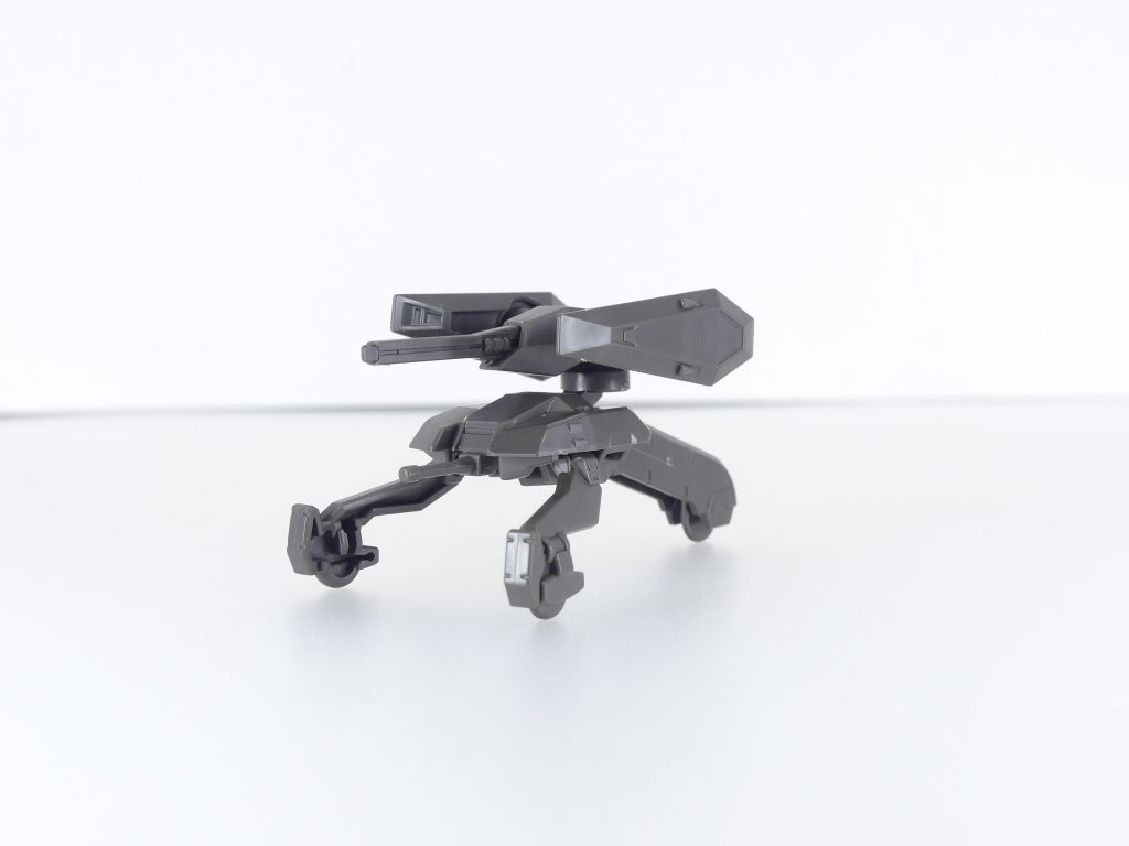 ギャラルホルンモビルワーカー：軍用に開発されたモビルワーカー。一般機に比べ大型で出力も高く、より口径の大きい武装の搭載を可能としている。MWもかなりの数を紹介してきましたが･･･合計８パーツ。単独としては最多なのではないでしょうか。流石ギャラルホルン。ランナー内にパーツが大きく回り込み、これに伴い、ハルバードはブリッジ分離不可となっています。