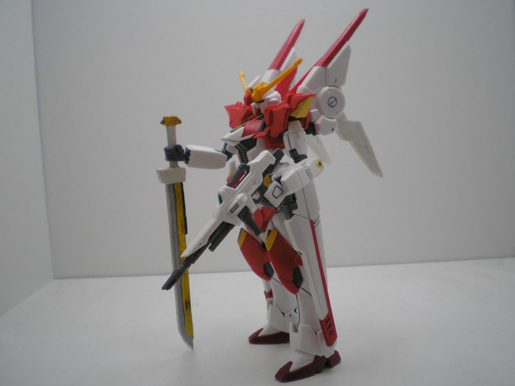 ガントレットをなくしてビームシールドを展開できるパーツに変更しました。