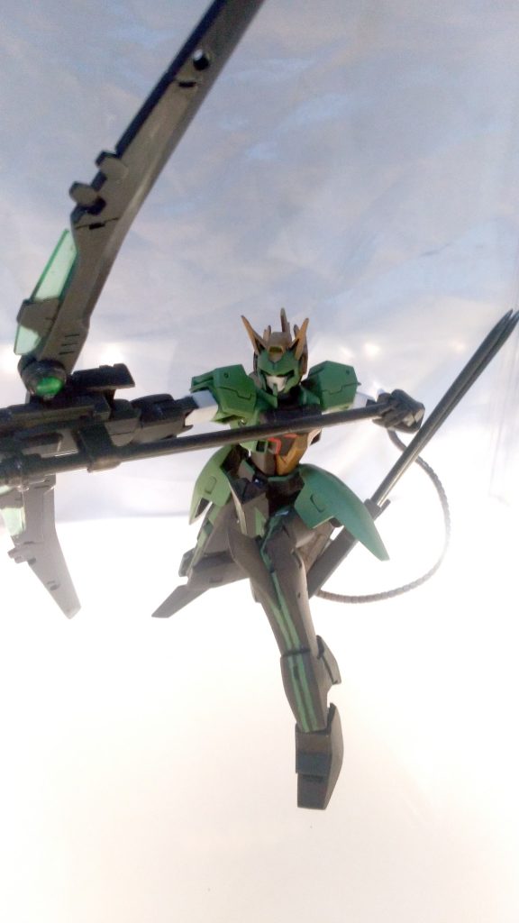 特徴的な尾部のテールアンカーは補助AMBAC肢として、またあるいは射点への機体固定のため、
軽量化した機体の姿勢制御に活用される。