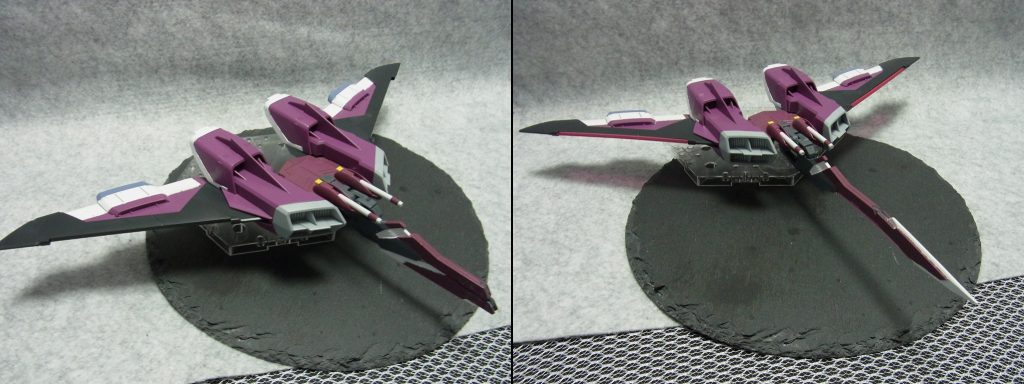 ファトゥム-01のみだとこんな感じに。
大型爆撃機じみたシルエットになりました。
機首部分はポロリが激しかったのと、サイズ調整と、ここ大剣になったらかっこよくね?という心の中の中学二年生に従って、バスターソードを懸架できるように変更してみました。
突撃形態の圧倒的なでかさ。