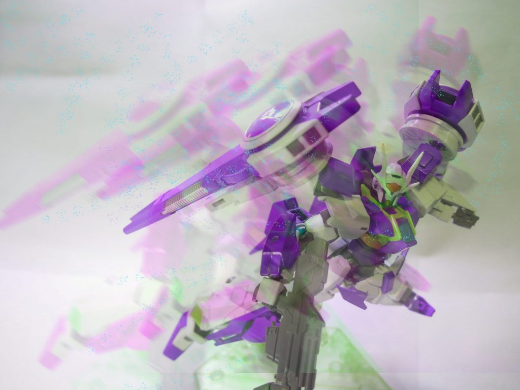 *“全てを出し切ってみせる...トランザムエクセリオン!!”*
トランザムエクセリオン:ダブルオースカイのトランザムインフィニティに対応した,本機独自のトランザムシステム。
増大した高濃度圧縮GN粒子の放出開放量をカノンドライヴユニットで更に循環させることで,通常のトランザム以上の長期と安定的な性能強化を可能とする.