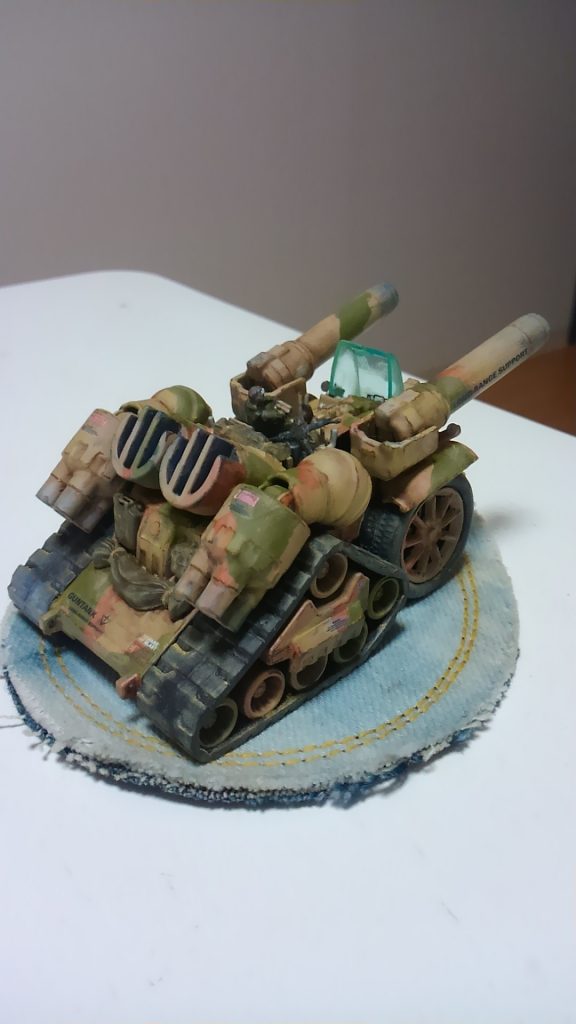 SDガンタンクの履帯がめっちゃ良く出来てて、たるみ表現までされてんですよね。
全体のフォルムも素敵だし、あらためて買い直して今度はガンタンクとして作ろうかな…(ㆁωㆁ*)