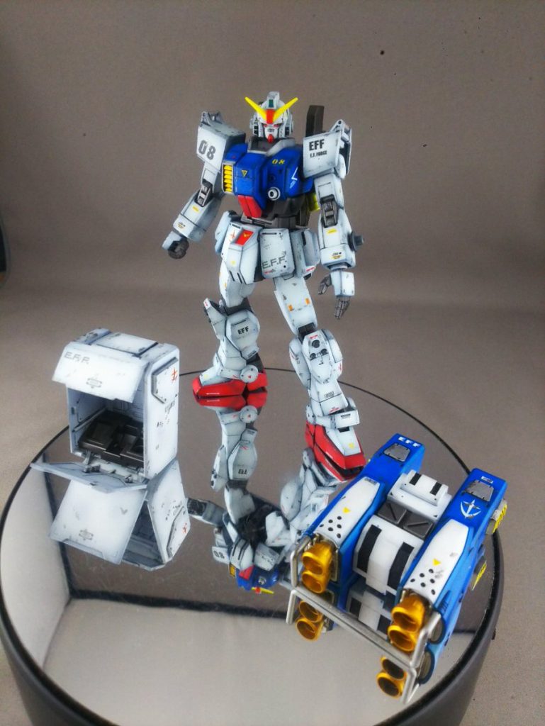 プレバンアイテム、陸戦型ガンダムパラシュートパック装備となります。勿論全部作りましたが、大変でした。